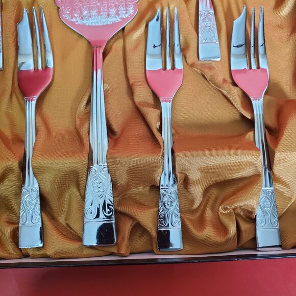 Vintage Dessert/Cake serving Set - Sheffield England - Picture 5 of 11